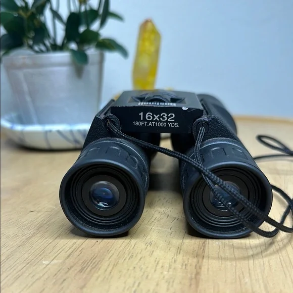 PowerView 16x32mm Compact Binoculars - Black - Picture 5 of 7